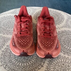 Hoka Women's Clifton Athletic Shoes sz 7
